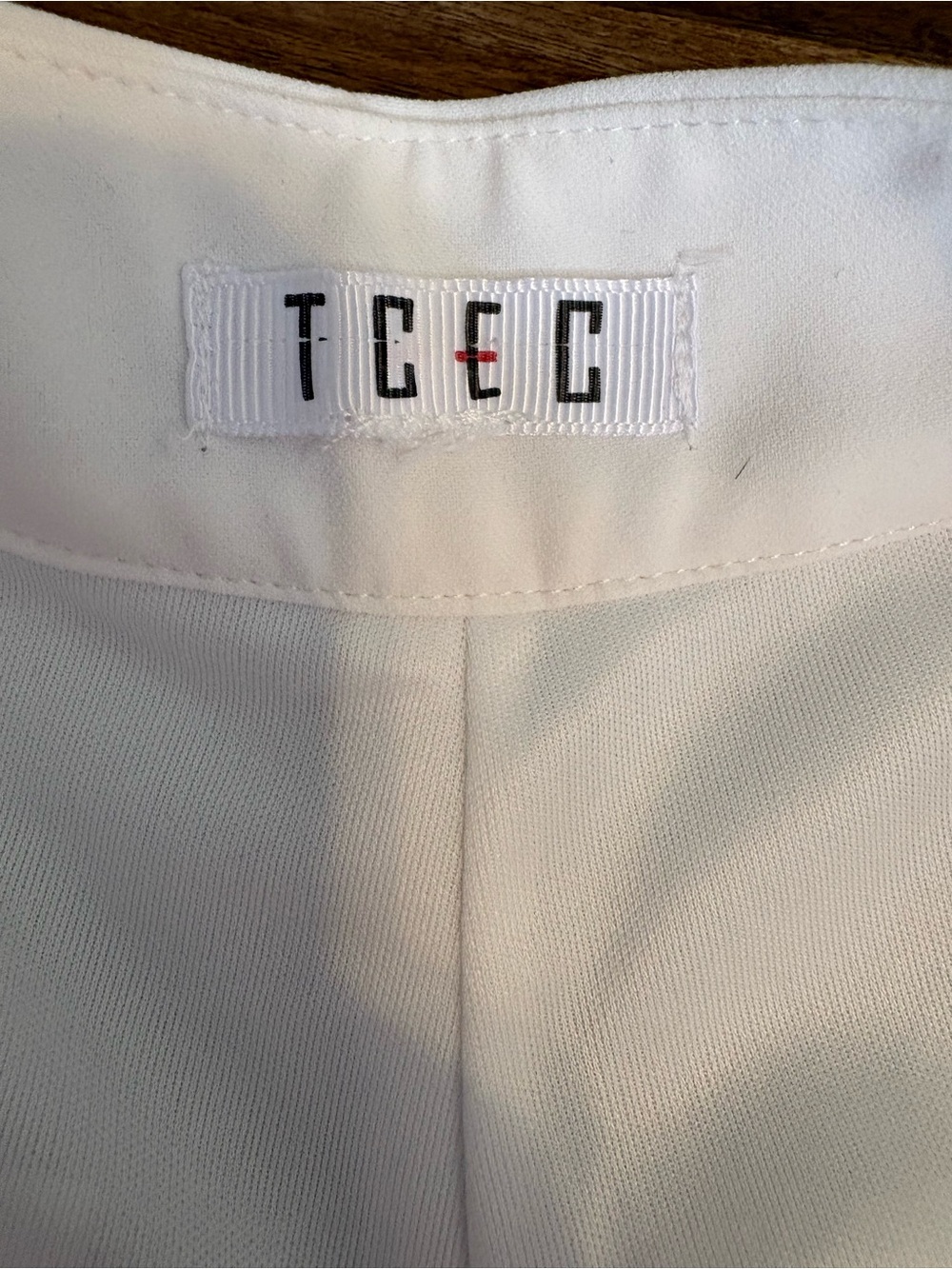 TCEC Large White High-Waist Tailored Shorts - Picture 3 of 7